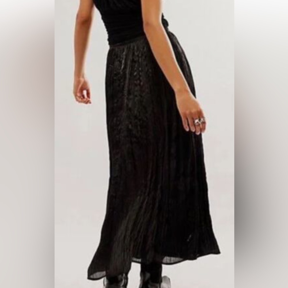Free People Vera City Skirt in Black Sizes 4-12 New With Tags - Picture 4 of 6